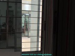 Schuifvensters met een gaas