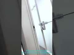 Nieuwe glazen deuren.