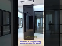 Grijze schuifdeur met 6 lamellen